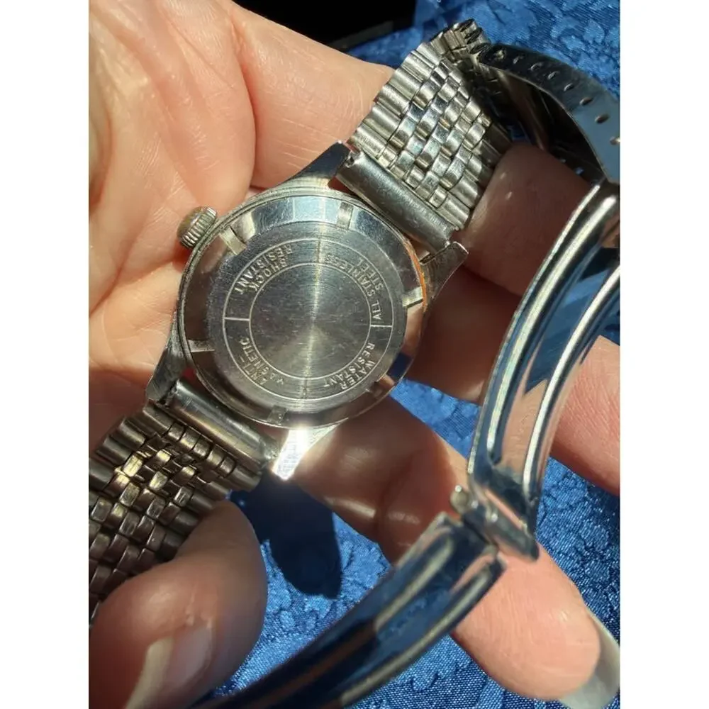 Vintage Delaware 17 Jewel Swiss Mechanical Watch 1950s-60s (CCC63)